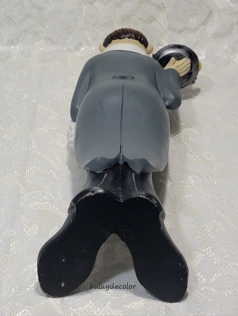 Vintage Resin Butler Figurine Long Nose Fruit Tray Statue 16” Tall Kitchen Decor - Picture 16 of 16